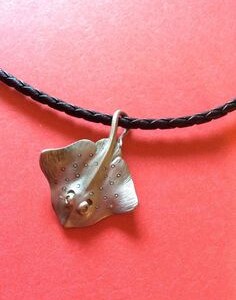 Manta Ray 18″ necklace